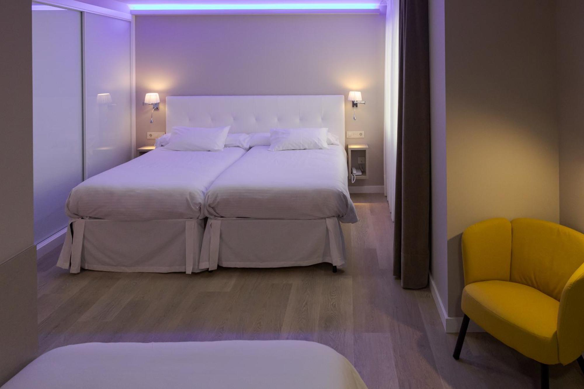 Hotel Jucamar Cangas do Morrazo Exteriör bild