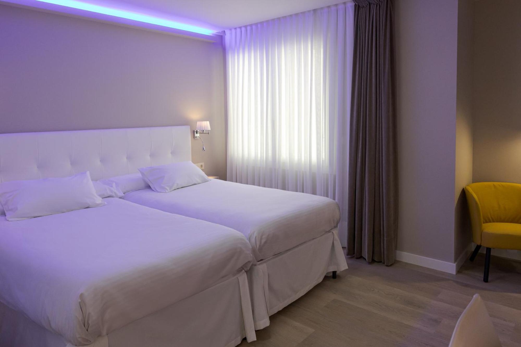 Hotel Jucamar Cangas do Morrazo Exteriör bild