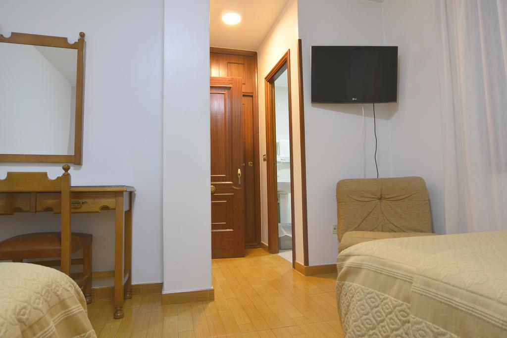 Hotel Jucamar Cangas do Morrazo Exteriör bild