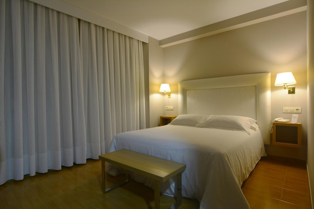 Hotel Jucamar Cangas do Morrazo Exteriör bild
