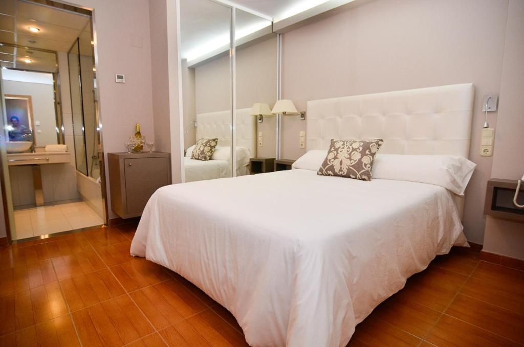 Hotel Jucamar Cangas do Morrazo Rum bild