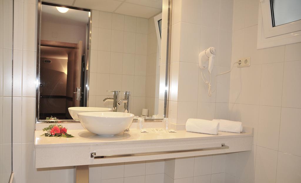 Hotel Jucamar Cangas do Morrazo Rum bild